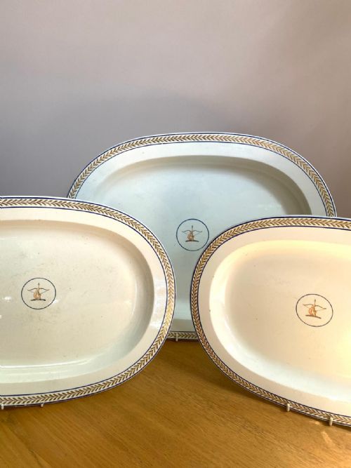 THREE WEDGWOOD CREAMWARE ARMORIAL PLATTERS 178090 - ADDITIONAL PHOTO 4