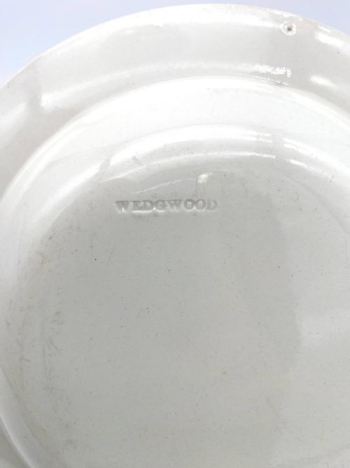 WEDGWOOD ARMORIAL CREAMWARE PUDDING BOWLS CIRCA 1790 - ADDITIONAL PHOTO 3