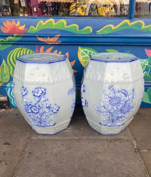 A WONDERFUL PAIR OF FLOWBLUE CELADON FLORAL GARDEN SEATS CIRCA 1845 - ADDITIONAL PHOTO 1