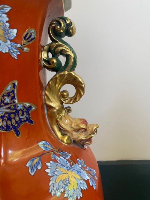 A PAIR OF MAJESTIC 1860'S IRONSTONE FLOWBLUE AND CLOBBERED RED VASES - ADDITIONAL PHOTO 7