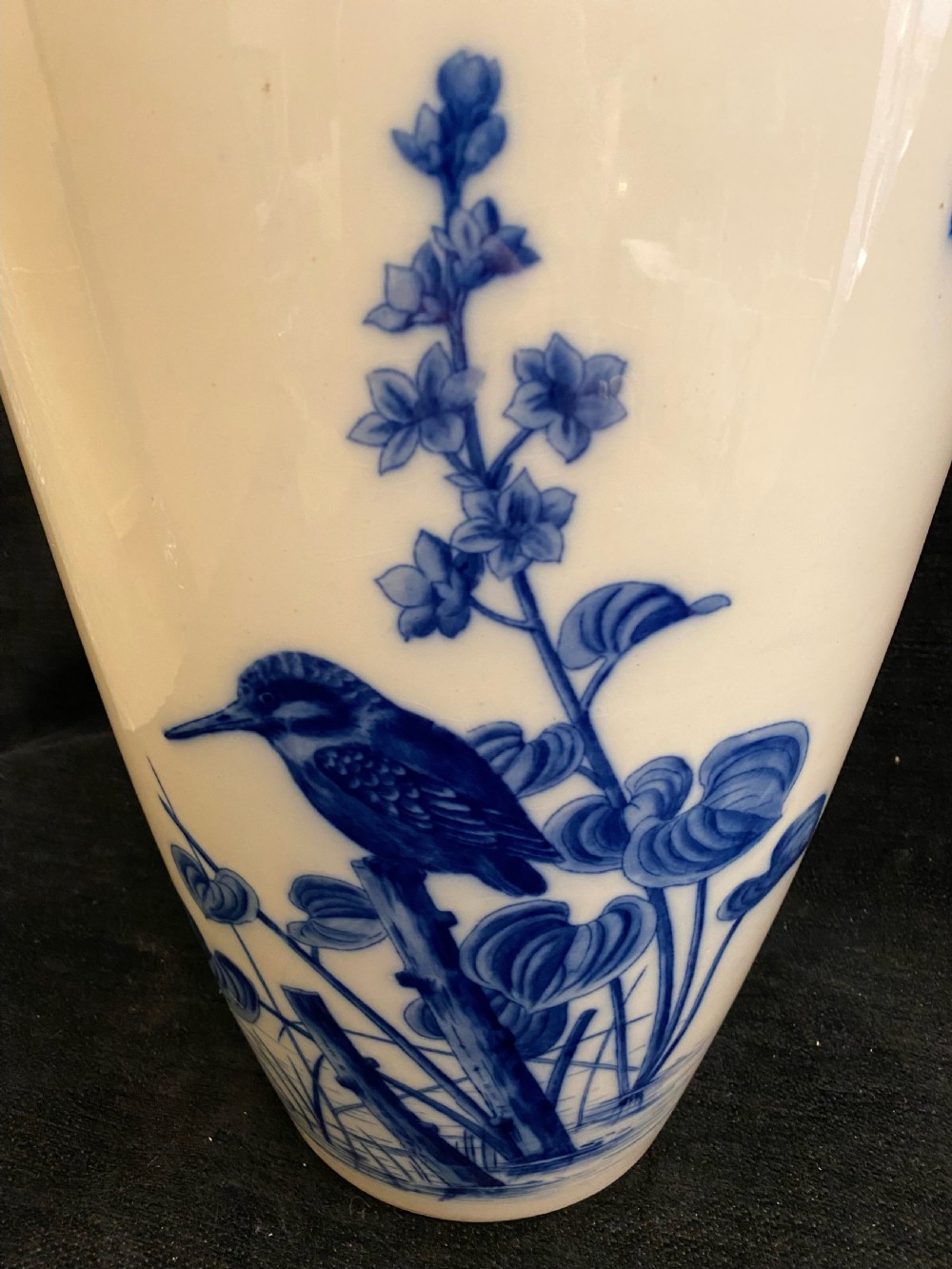 Unusual Minton Flow Blue Umbrella Stand 1870 View III