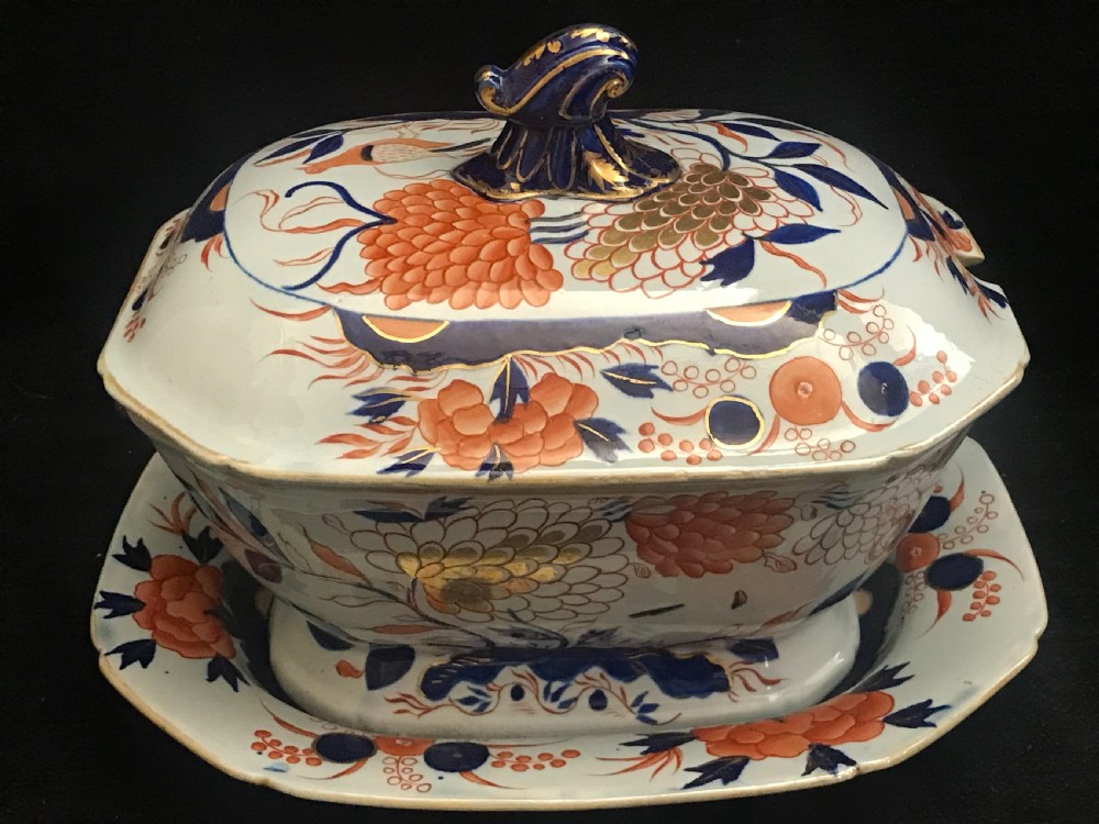 Masons Ironstone Soup Tureen on Stand in Imari Pattern 1820-1830 View II