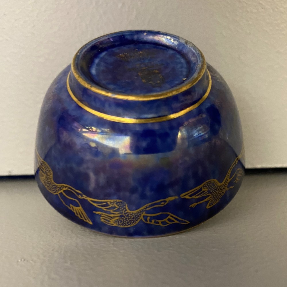 Miniature Wedgwood Lustre Bowl 1920 View IV