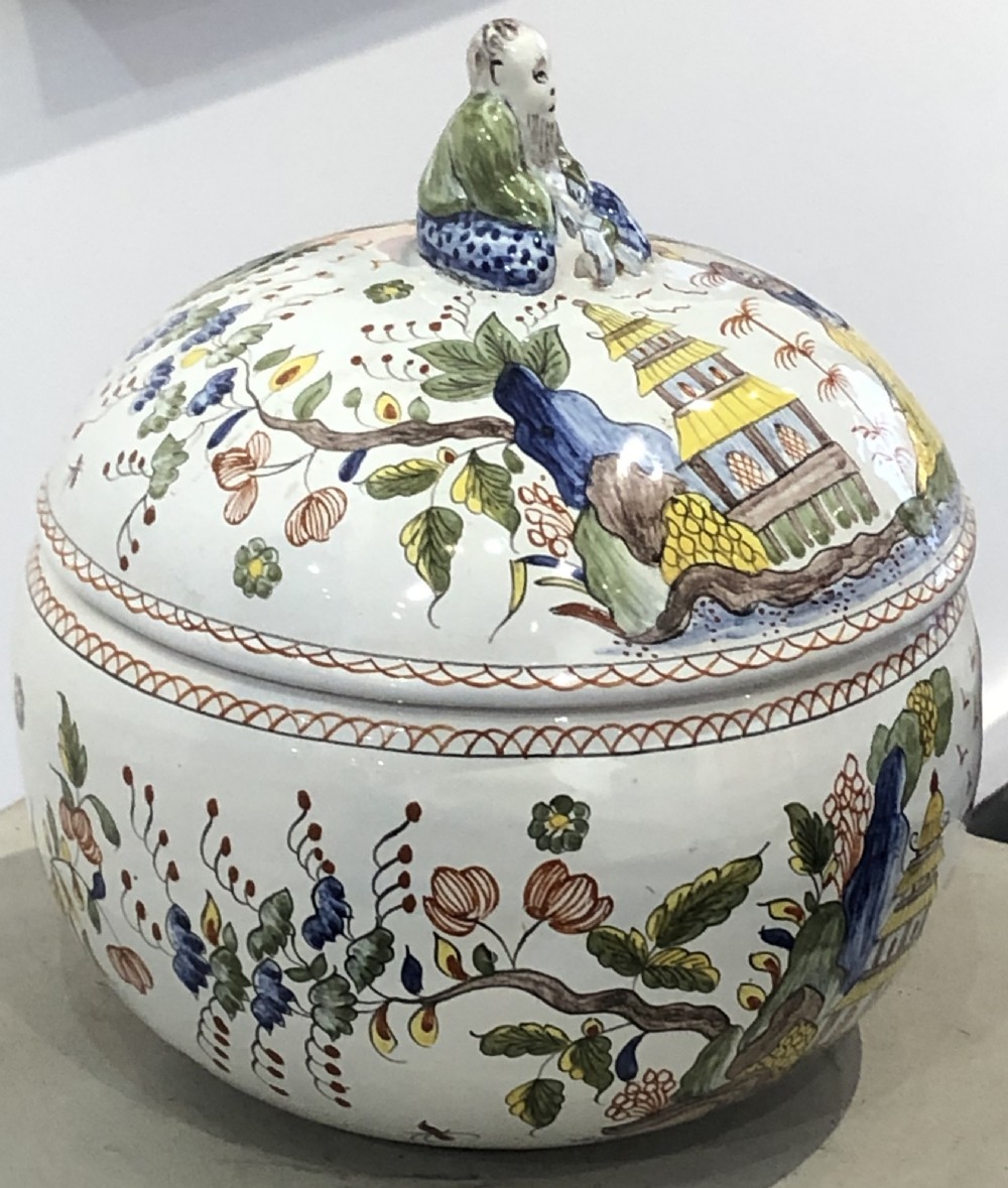 Rouen French Faience Bowl in Chinoiserie Pattern 1870 View II