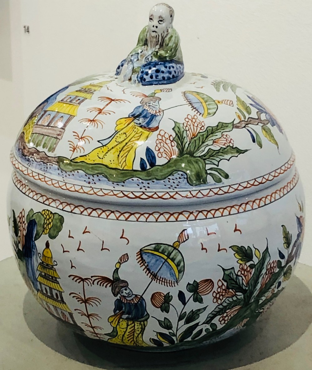 Rouen French Faience Bowl in Chinoiserie Pattern 1870 View III