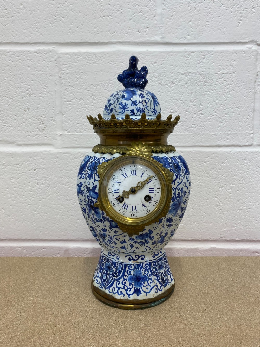 Delft Clock With Lid