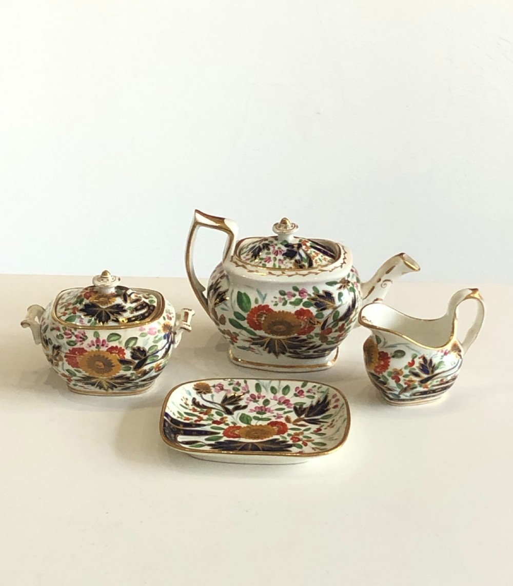 Extremely Rare Coalport Child Set in Thumb and Finger Pattern circa 1820 View III