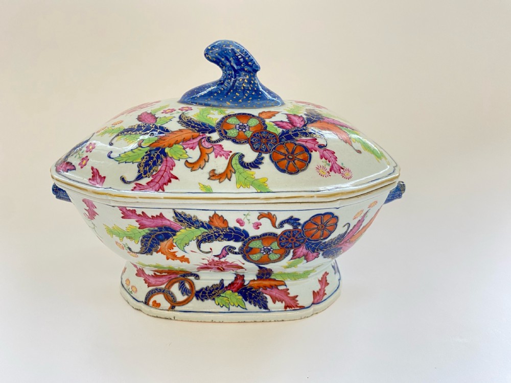 Chinese Tobacco Leaf Pattern Soup Tureen 1740-60 View VI