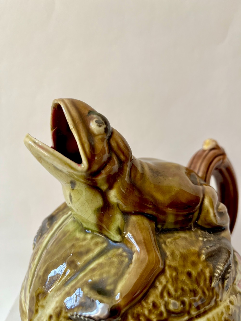 A Pr of majolica Frog Jugs 1860-80 View III