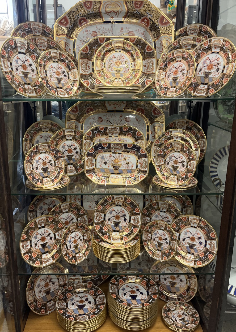 A Sensational Hand painted Copeland Spode Dinner service 1890-1910