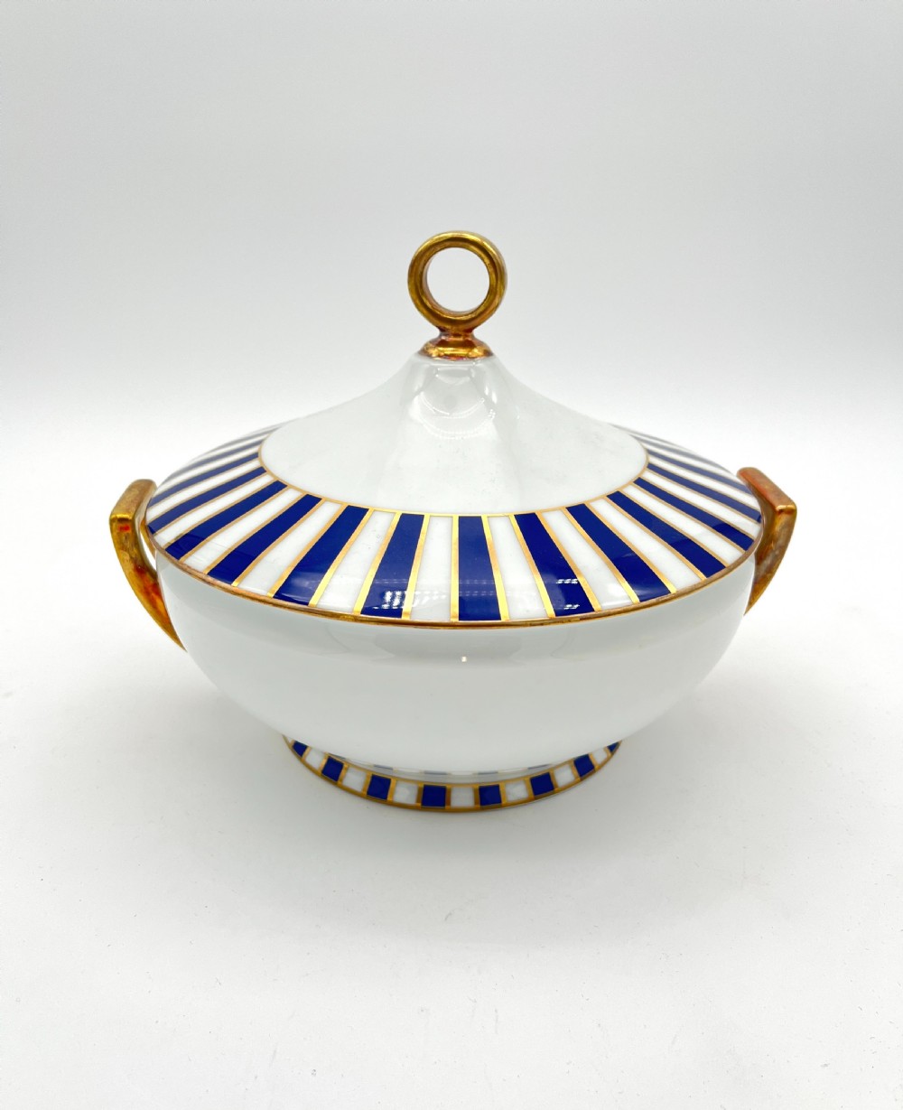 A sensational Richard Ginori Dinner service designed by Claudio La Viola 1990 View XIII