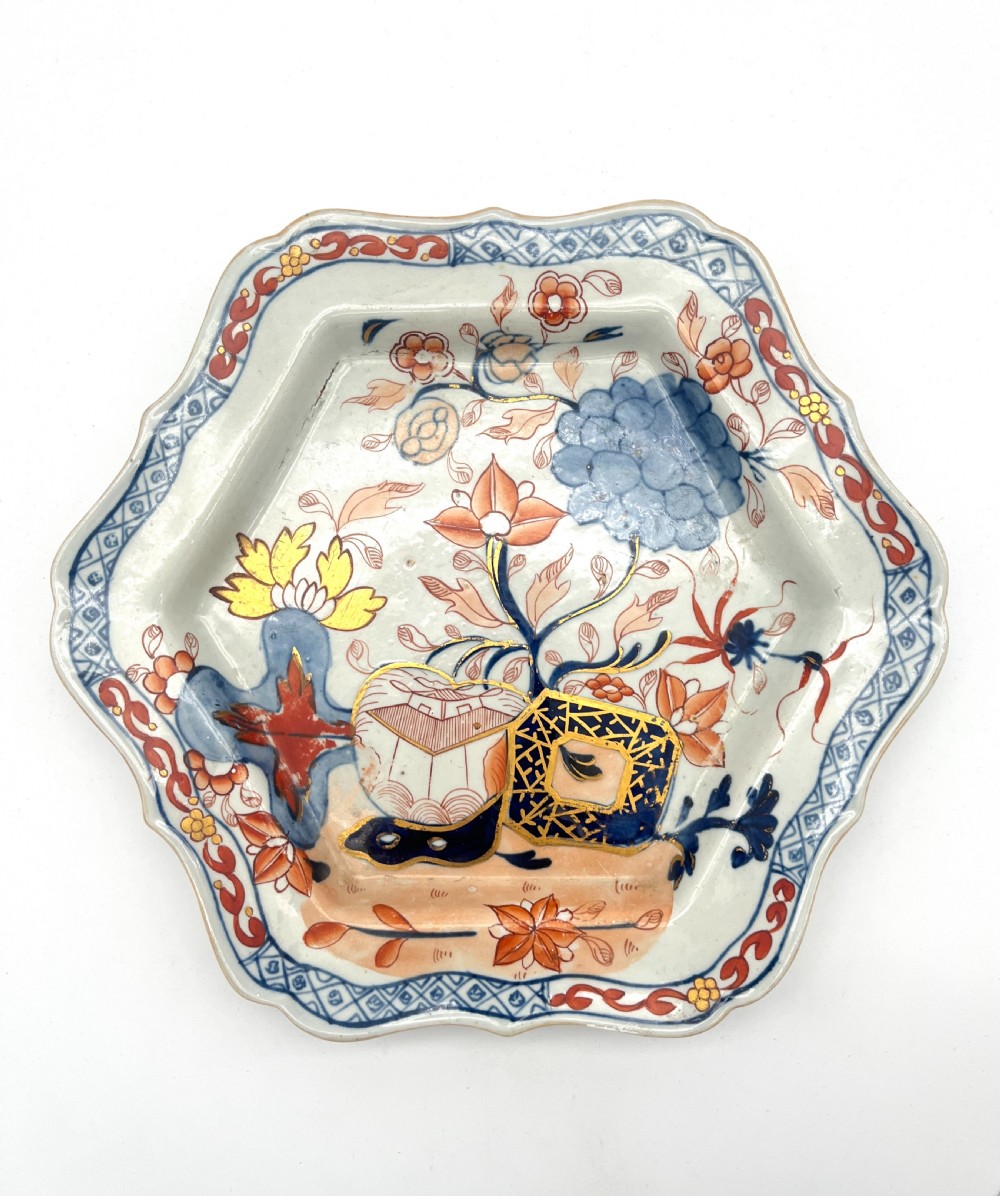 Mason’s Ironstone Dinner Service in Japan Fence Pattern 1820 View V