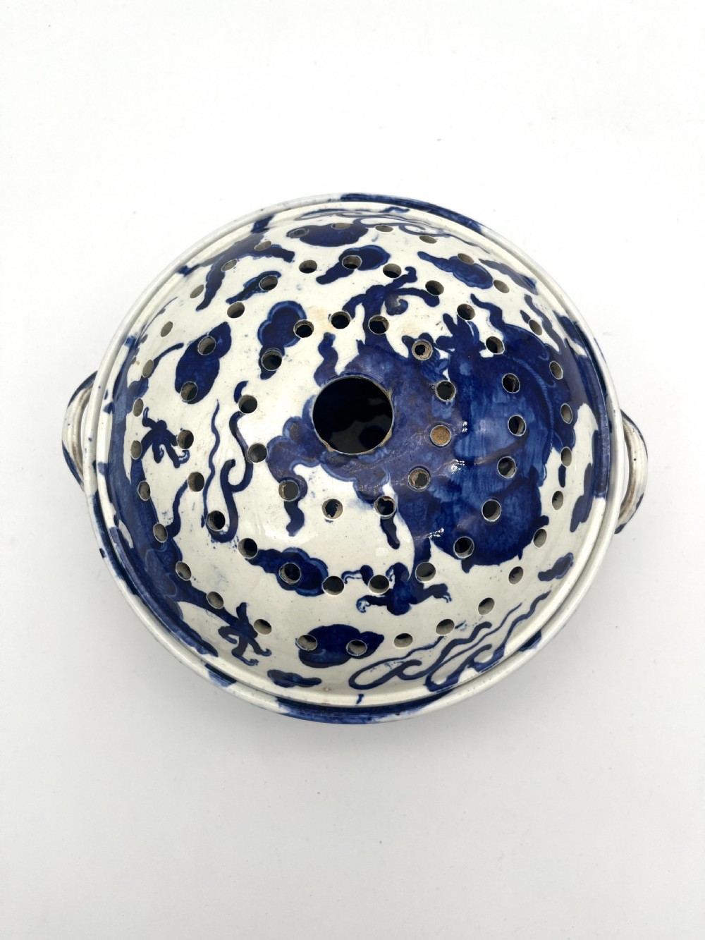 Spode Blue & White Sponge Bowl with Dragon Pattern. Early 19th Century View II