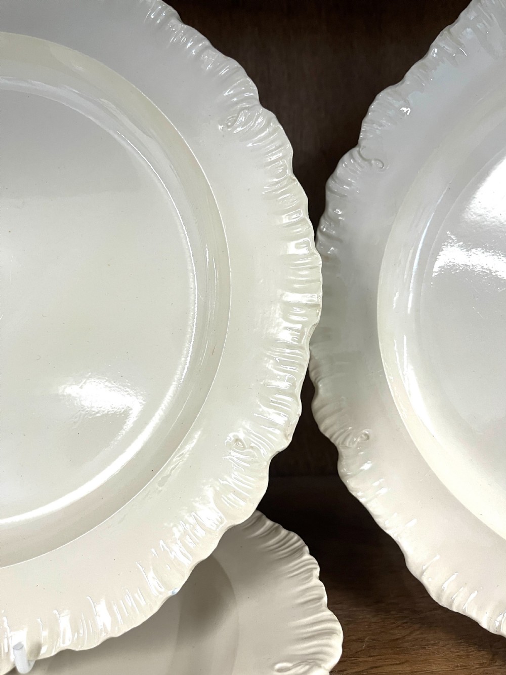 Rare Set of 8 English Creamware Feather Edged Plates. 18th Century. View IV