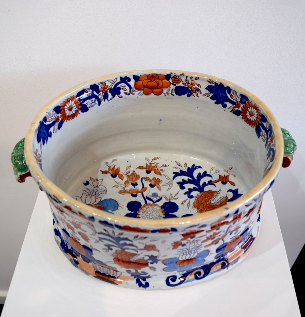A Mason's Ironstone Child's Footbath decorated in a Japanese Pattern, circa 1813-20 View VII