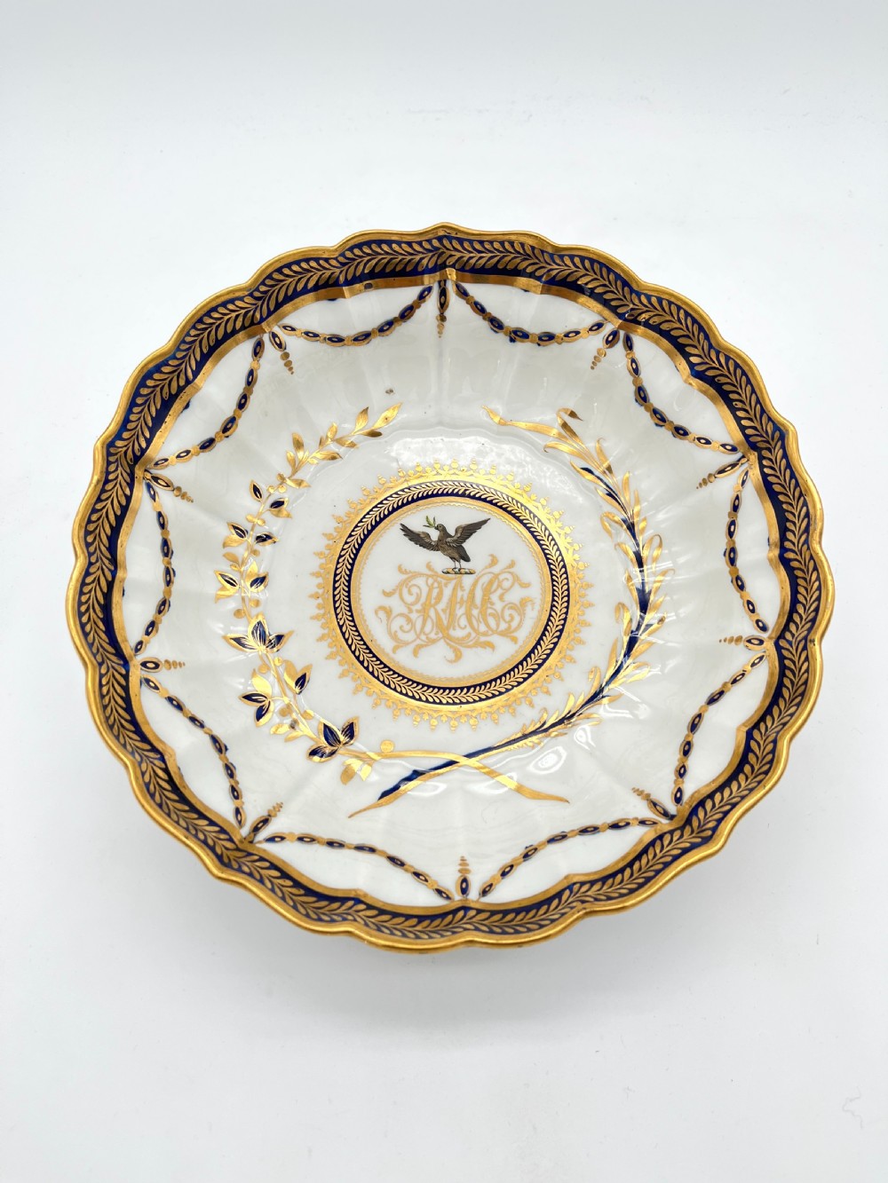 An exceptional Flight Worcester Armorial Dessert Service 1783-88 View XI
