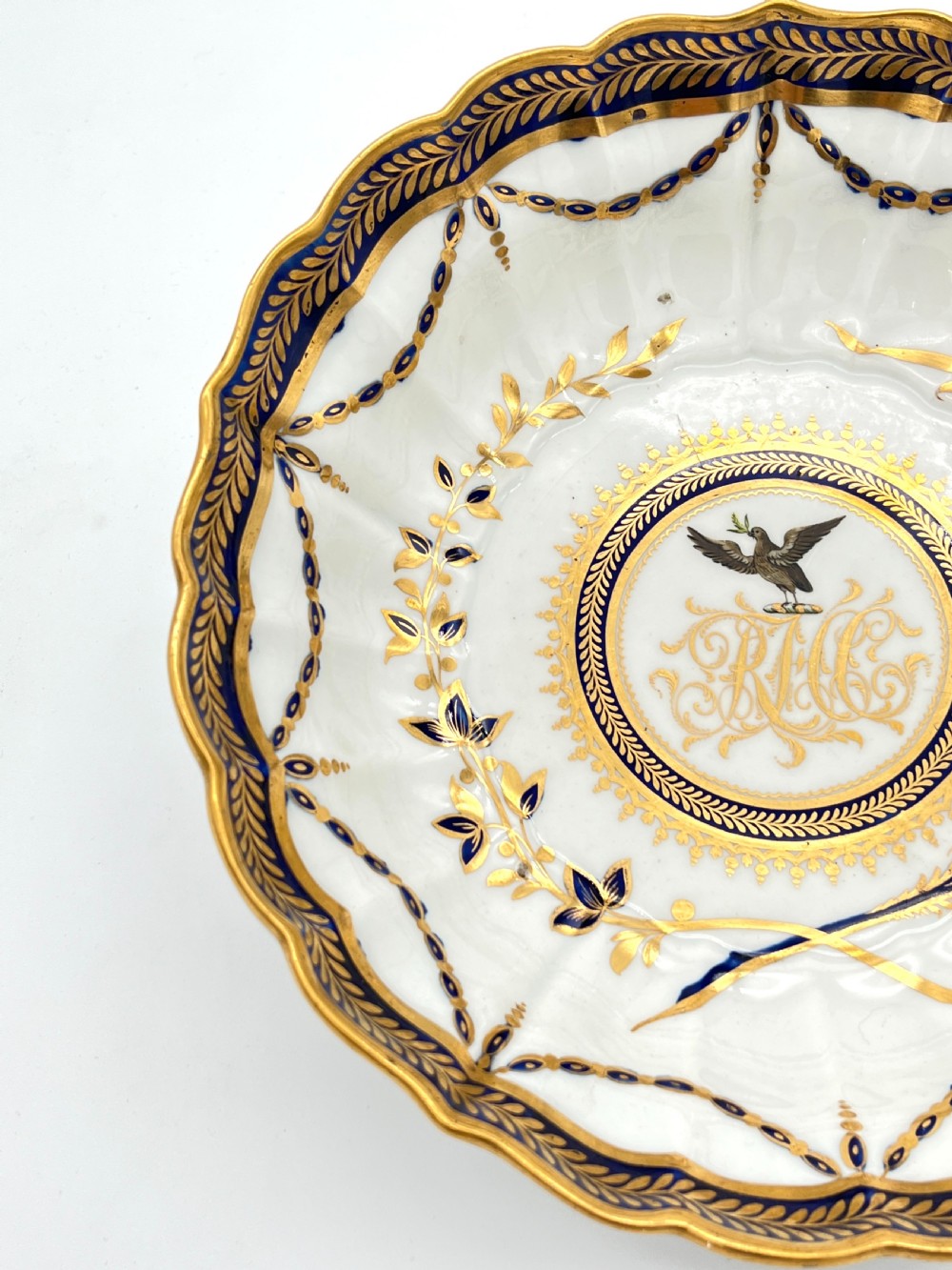 An exceptional Flight Worcester Armorial Dessert Service 1783-88 View XII