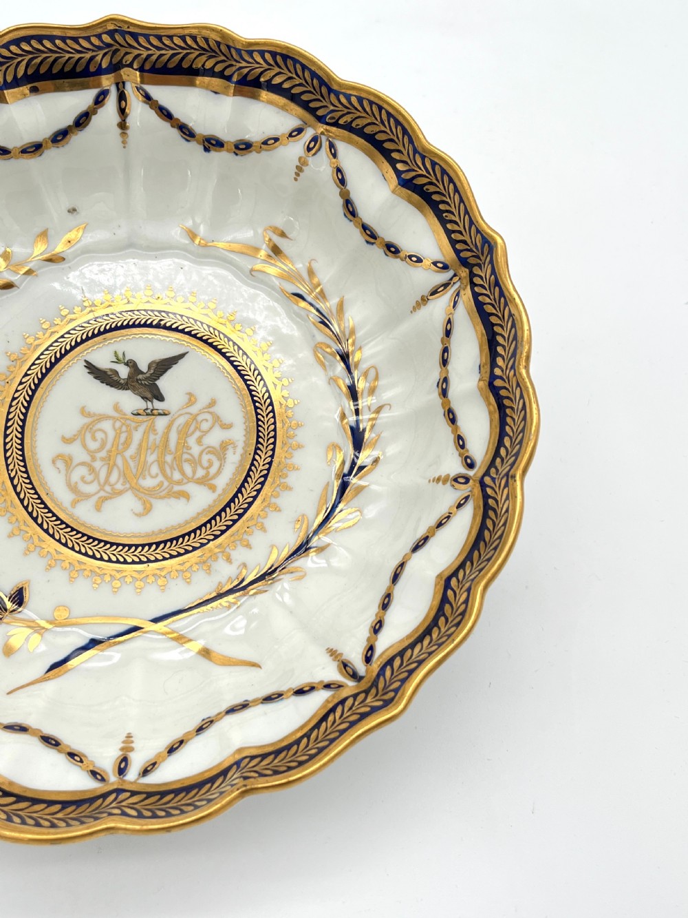 An exceptional Flight Worcester Armorial Dessert Service 1783-88 View XIII