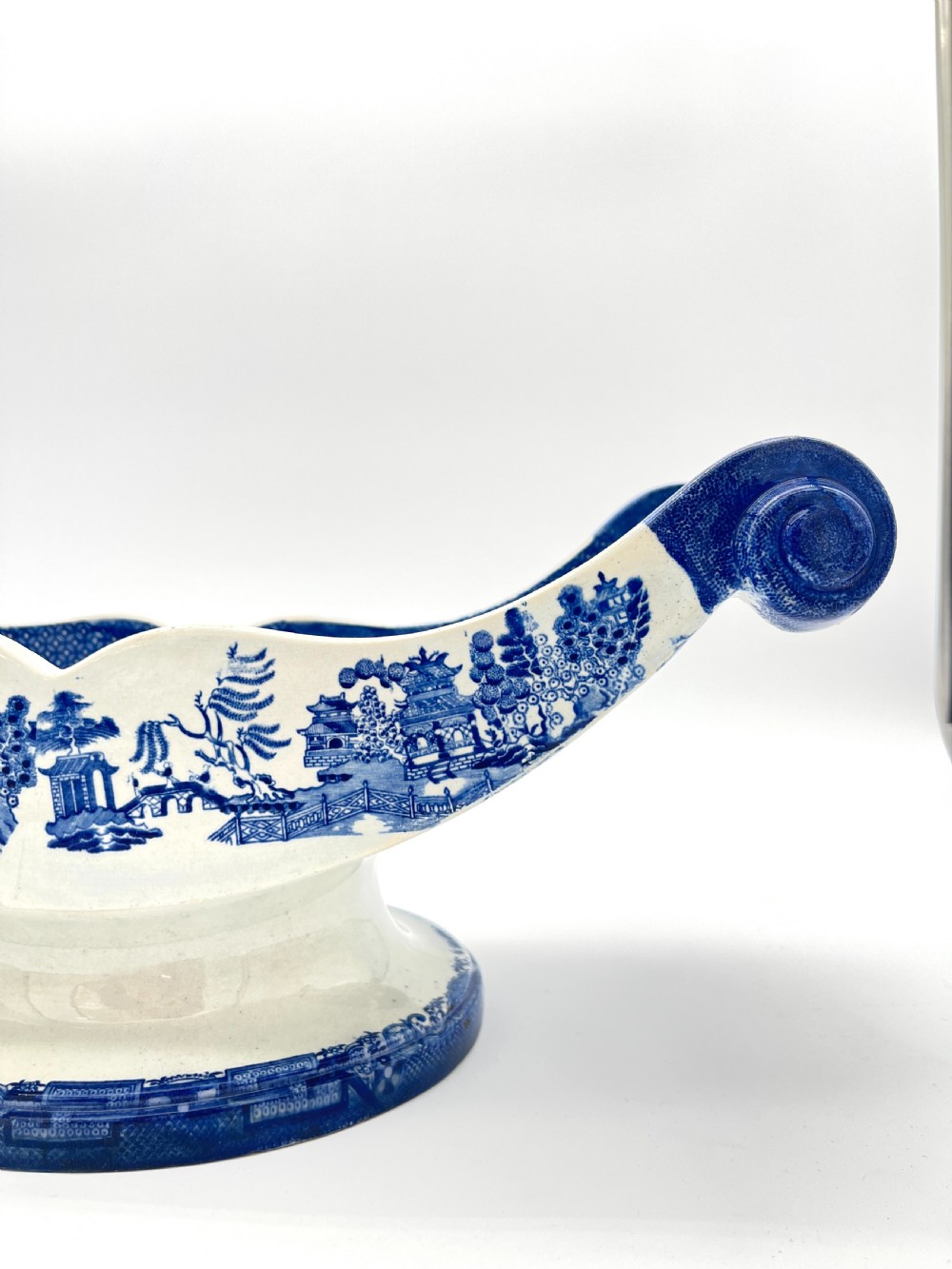 1845-50 Blue and white Stilton Cheese cradle in Willow Pattern View V