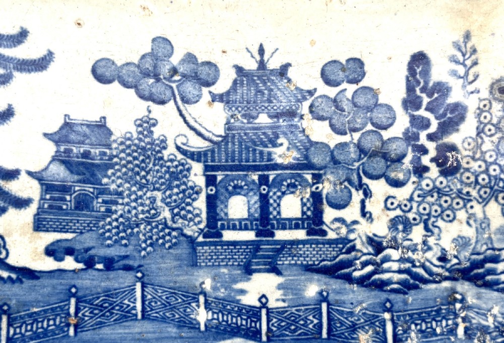 1845-50 Blue and white Stilton Cheese cradle in Willow Pattern View VII