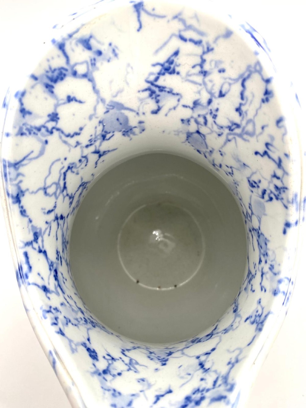 A mid-nineteenth-century Minton ceramic footbath and matching jug featuring a blue and white Italian marble transfer printed pattern. View XIV