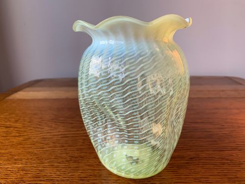 john walsh 'vaseline' or 'uranium' glass vase c1890 - CATEGORY: ANTIQUE GLASS - DATED VICTORIAN