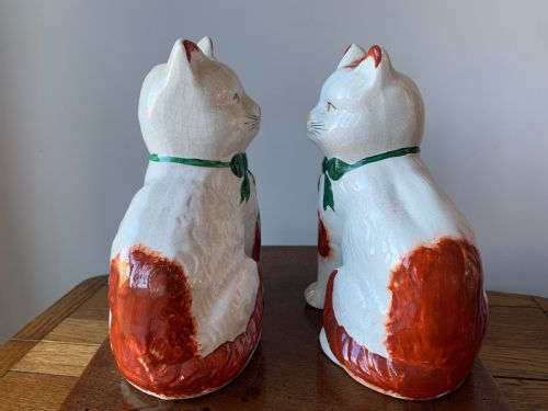 PAIR OF STAFFORDSHIRE POTTERY MANTLE CATS - ADDITIONAL PHOTO 14