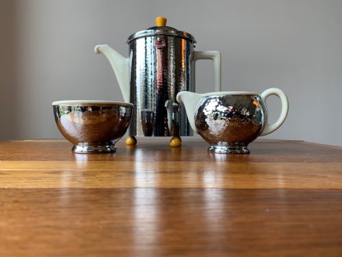 SUPERB WMF THREE PIECE COFFEE SET IN CREAM CERAMIC HAMMERED METAL - ADDITIONAL PHOTO 1