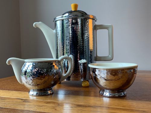 SUPERB WMF THREE PIECE COFFEE SET IN CREAM CERAMIC HAMMERED METAL - ADDITIONAL PHOTO 28