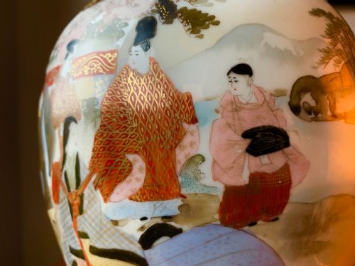 fig 1. STRIKING JAPANESE KUTANI VASE - MEIJI PERIOD - 19TH/20TH CENTURY