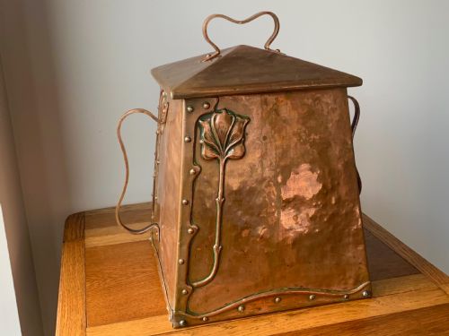 ARTS AND CRAFTS COPPER COAL BOX BY BENHAM AND FROUD - ADDITIONAL PHOTO 14