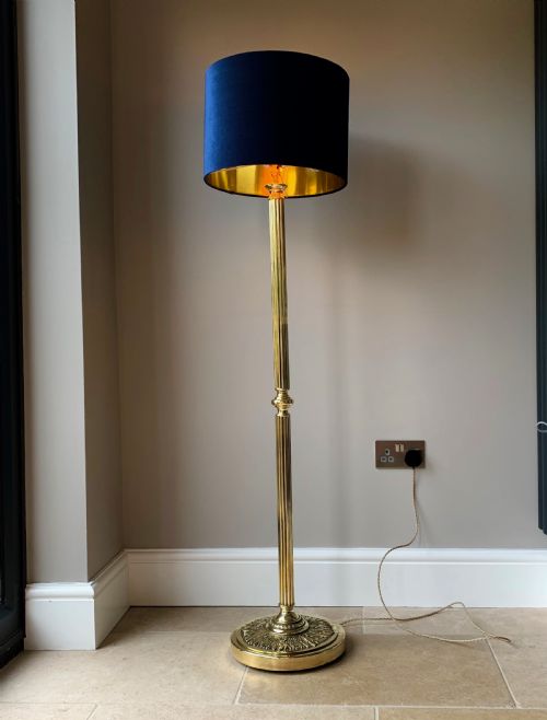HEAVY BRASS STANDARD LAMP EARLY 20TH CENTURY - ADDITIONAL PHOTO 3