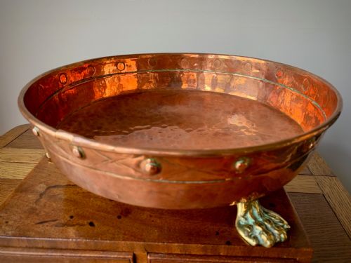 fantastic heavy copper antique jardiniere with brass lions feet - CATEGORY: ANTIQUE METAL - DATED VICTORIAN