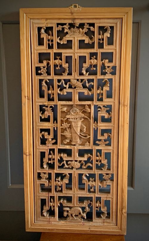 carved wooden chinese window panel screen 19th century - CATEGORY: ANTIQUE MISCELLANEOUS - DATED 19TH CENTURY