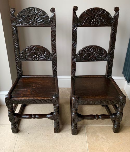 PAIR OF EARLY 17TH CENTURY DERBYSHIRE CHAIRS IN OAK - ADDITIONAL PHOTO 7