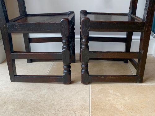 PAIR OF EARLY 17TH CENTURY DERBYSHIRE CHAIRS IN OAK - ADDITIONAL PHOTO 16