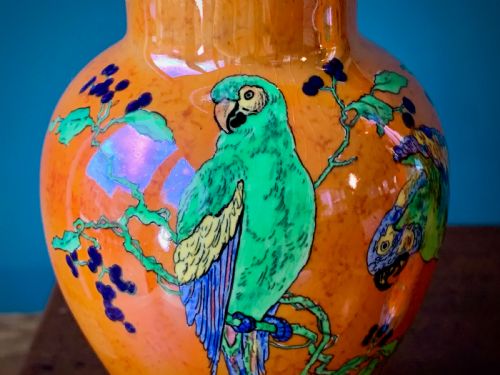 CARLTON WARE 'PARROTS' BEST WARE PAIR OF BALUSTER VASES - ADDITIONAL PHOTO 3