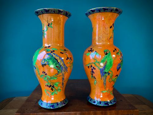 CARLTON WARE 'PARROTS' BEST WARE PAIR OF BALUSTER VASES - ADDITIONAL PHOTO 14