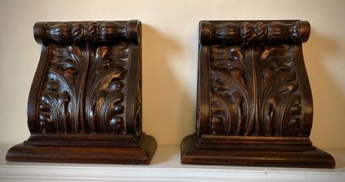 pair of english oak bookends in the classical style - CATEGORY: ANTIQUE MISCELLANEOUS - DATED VICTORIAN