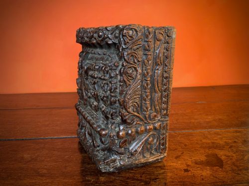 19TH CENTURY INDIAN CARVED TEAK ARCHITECTURAL CORBEL - ADDITIONAL PHOTO 1