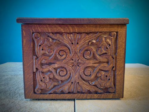 19TH CENTURY CARVED ENGLISH OAK BIBLE BOX - ADDITIONAL PHOTO 3