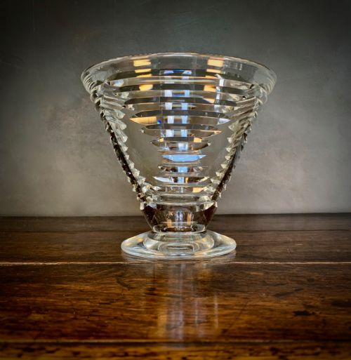 fig 2. ART DECO CUT CRYSTAL VASE.