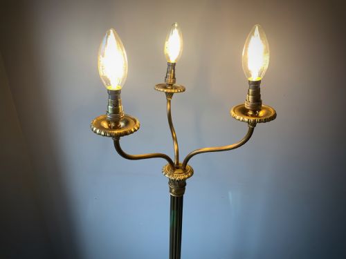 BRASS FLOOR LAMP WITH THREE BRANCH ARMS - ADDITIONAL PHOTO 4