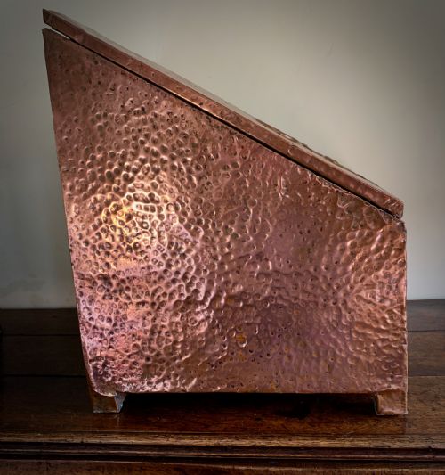 SUPERB ARTS AND CRAFTS COPPER LOG BOX - ADDITIONAL PHOTO 5