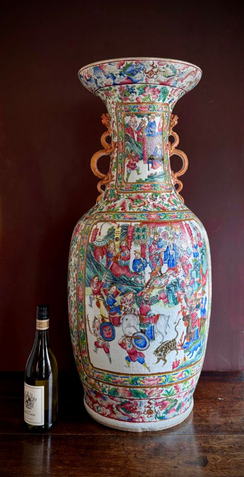 SUPERB MONUMENTAL CANTONESE FLOOR VASE 19TH CENTURY QING DYNASTY DAOGUANG PERIOD - ADDITIONAL PHOTO 1