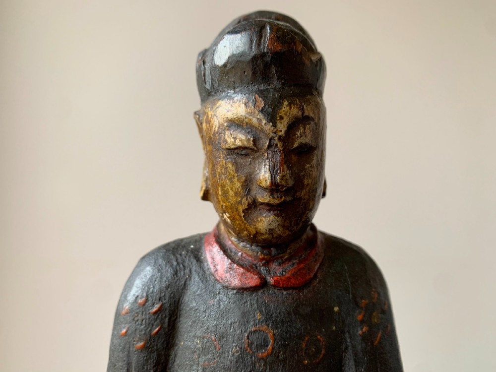 CHINESE TEMPLE FIGURE - EARLY QUING DYNASTY, 18TH CENTURY View II