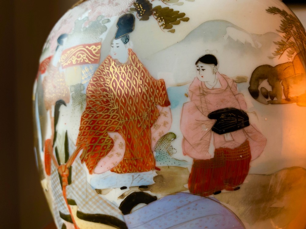 STRIKING JAPANESE KUTANI VASE - MEIJI PERIOD - 19TH/20TH CENTURY View II