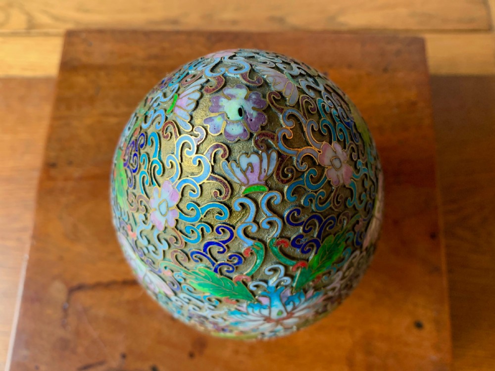 LARGE CHINESE CLOISONNE EGG ON BESPOKE CARVED WOODEN STAND View VI