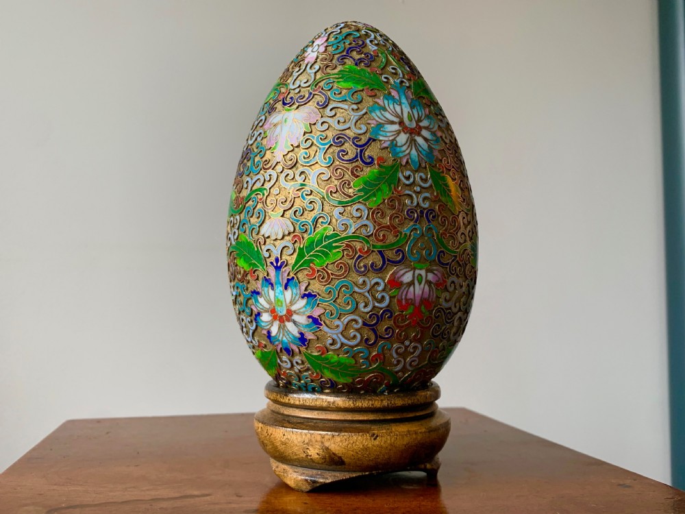LARGE CHINESE CLOISONNE EGG ON BESPOKE CARVED WOODEN STAND View VIII