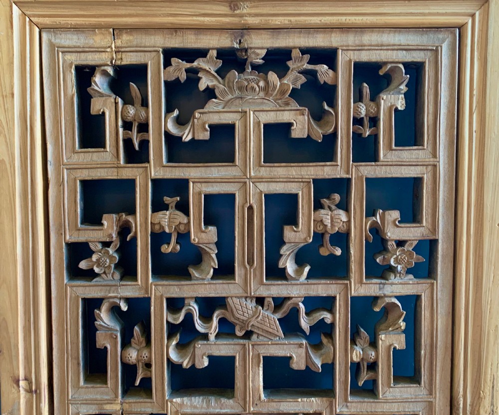 CARVED WOODEN CHINESE WINDOW PANEL SCREEN - 19th CENTURY. View XIII